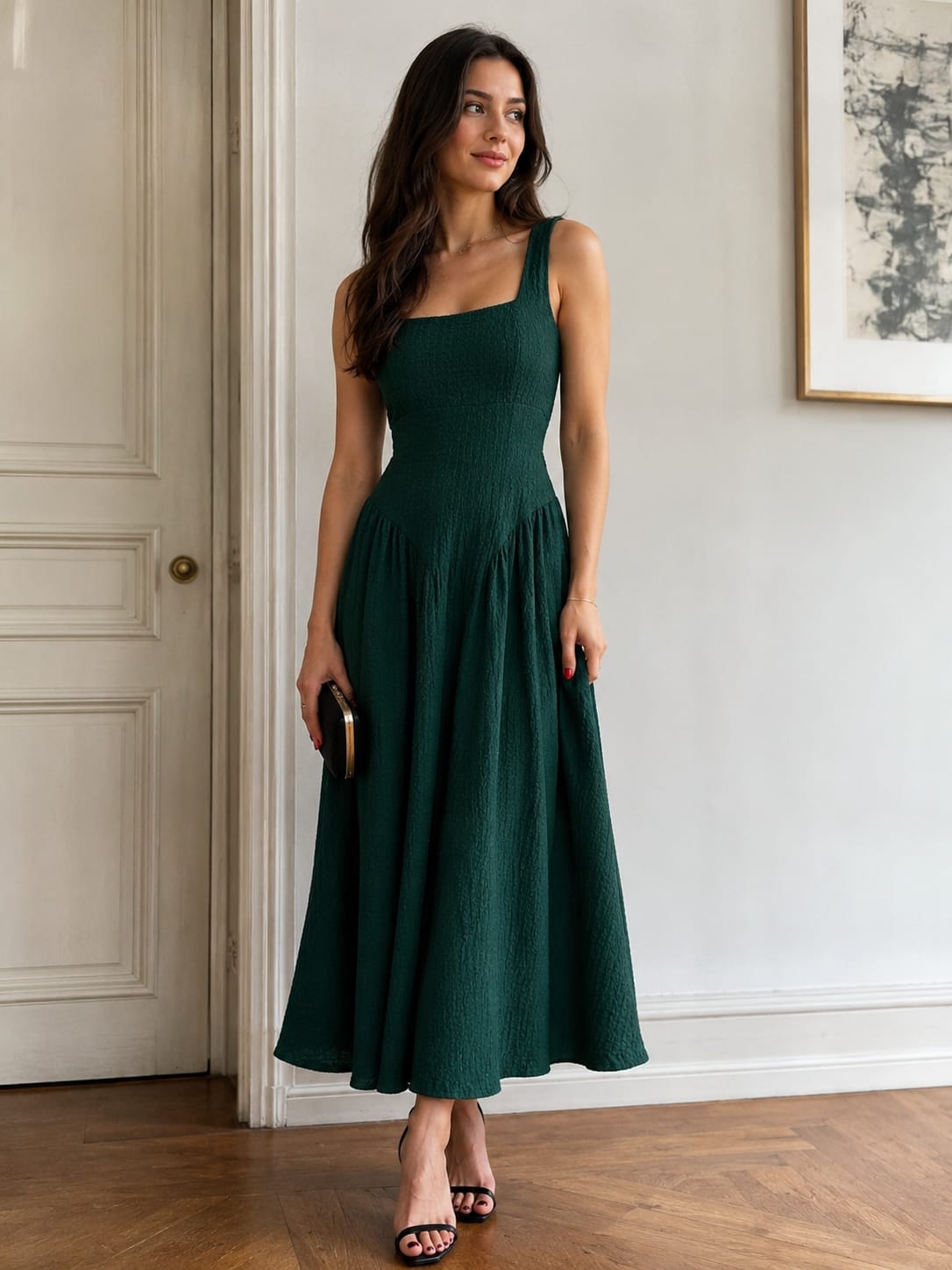 Elegantes Damenkleid auf Kleiderbügel – Kleider Kollektion